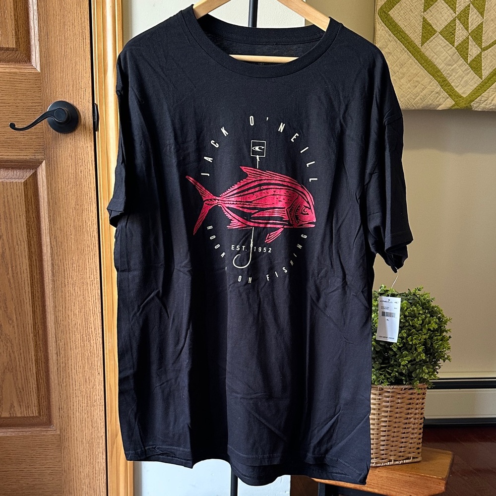 Jack O'Neill Red Fish Graphic Charcoal T-Shirt size XL